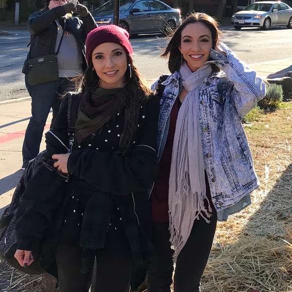 ✨MEET your POSHER✨ - Picture 6 of 9